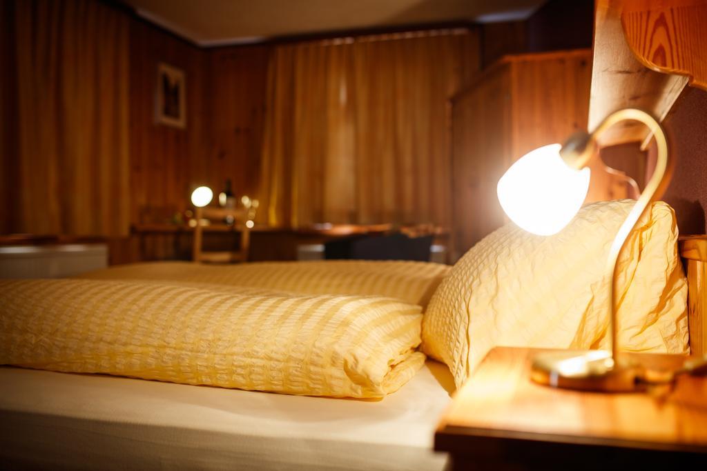 Hotel Nufenen Ульріхен Екстер'єр фото